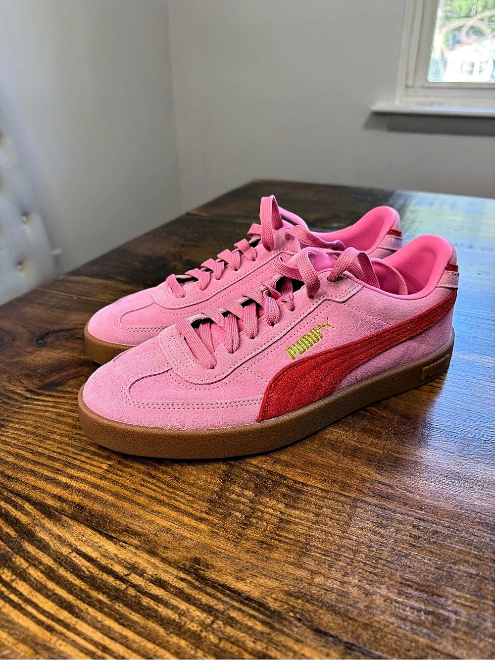 Puma Club II Era sneakers in women’s size 10